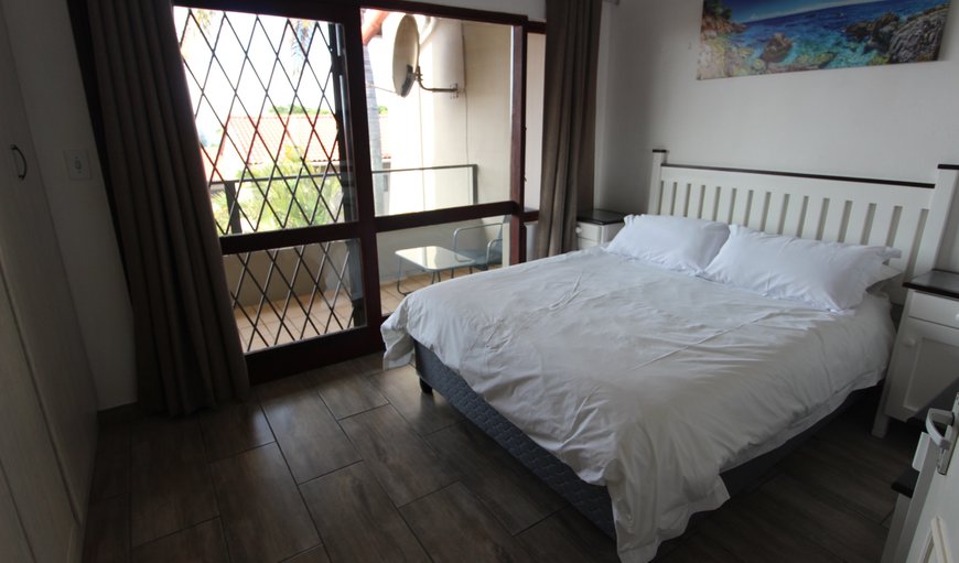 Corona Del Mar 9: Bedroom