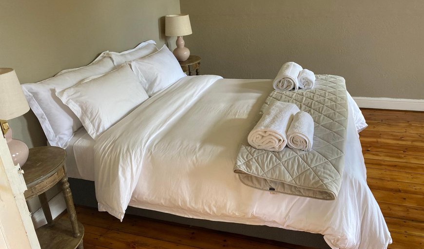 Standard Room: Standard Room - Bedroom