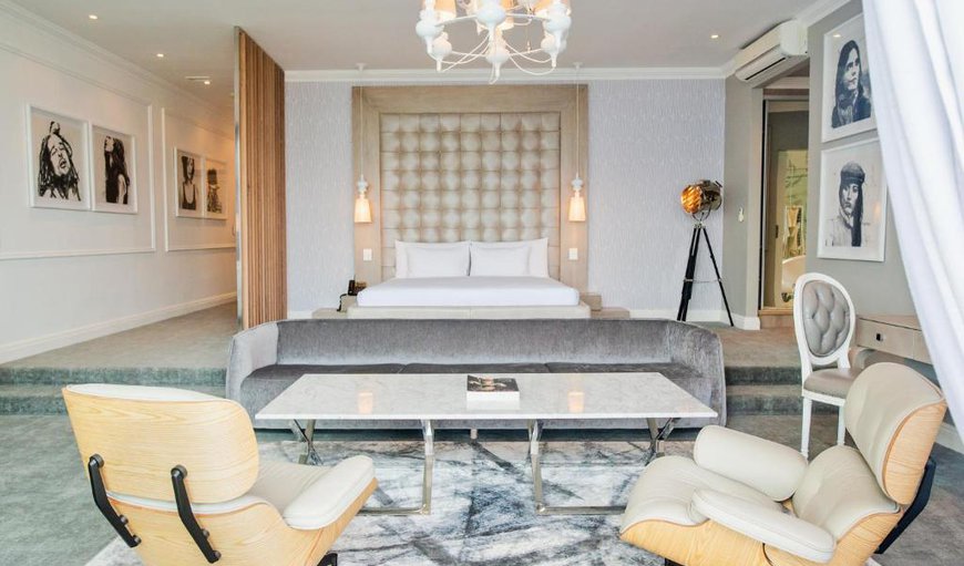 The Marly Sea Suite: Deluxe Sea Facing Suite - Bedroom