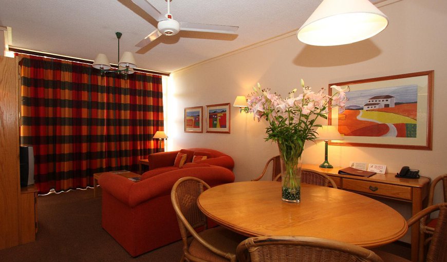 2 Bedroom Apartment: 2 Bedroom Apartment - Lounge and dining area