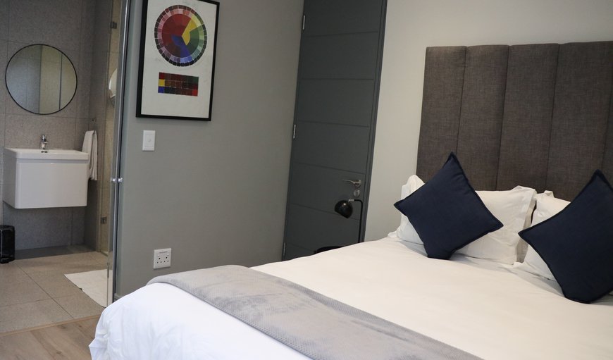 Deluxe Queen Suite: Deluxe Queen Suite
