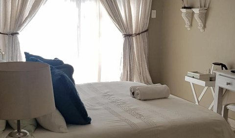 Standard Double Room with Full Bathroom: Photo of the whole room