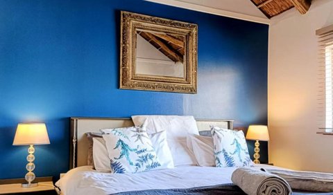 The Boathouse: Photo of the whole room