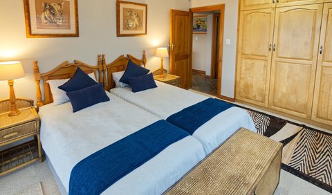 Golf & Tides | Self catering Apartment: Bed