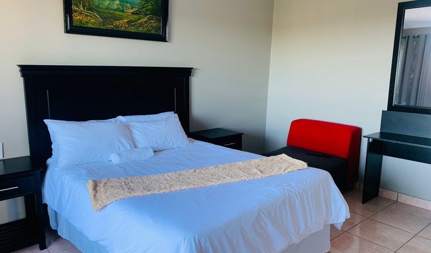 Luxury 2-Sleeper Apartment: Bed