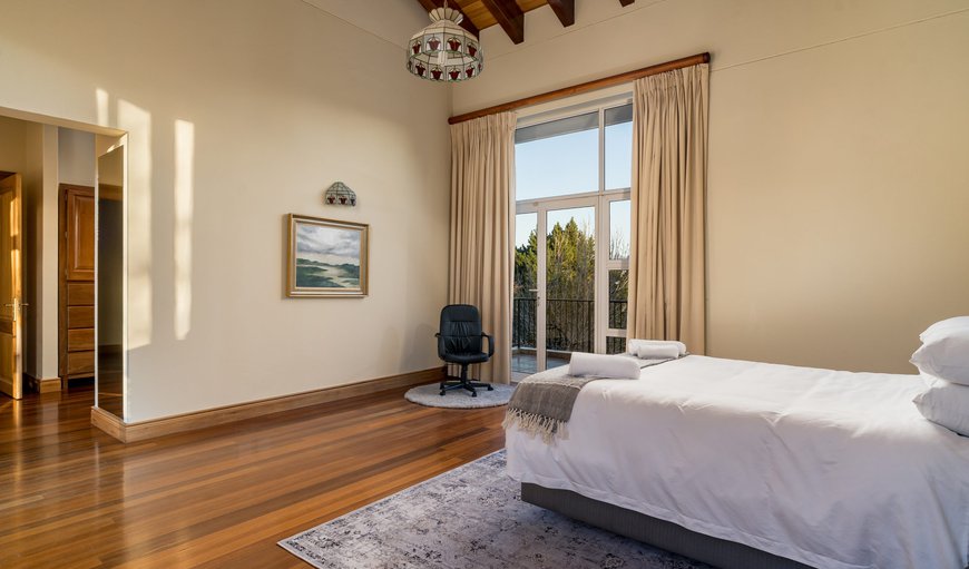 Red Victorian Mansion - Ocean View Queen: Ocean View Suite