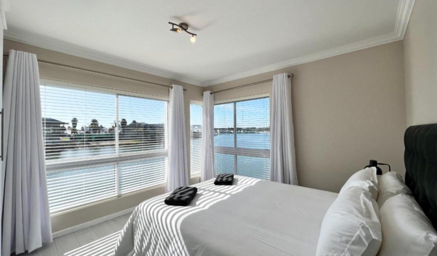 Classic Apartment with Marina Views: View From Main Bedroom