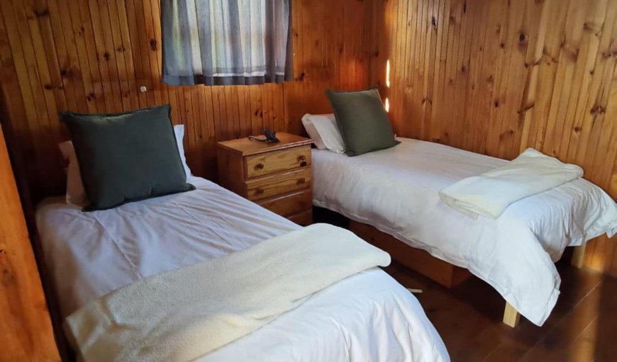 Deluxe Twin Rooms: Bed