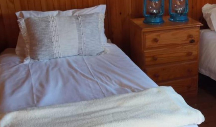 Deluxe Twin Rooms: Bed