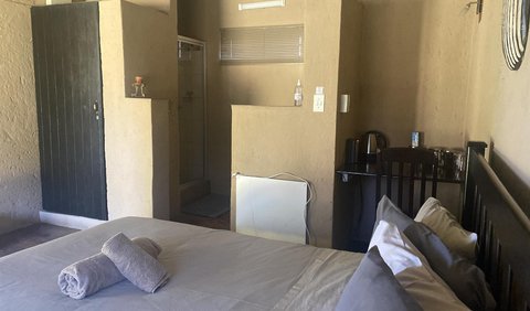 Queen Room: Photo of the whole room