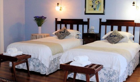 Twin Rooms: Bed
