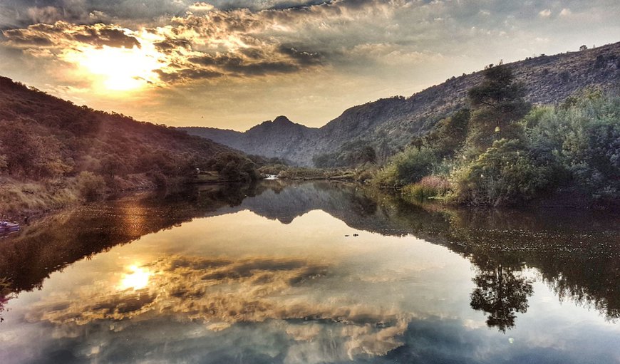 Beautiful sunset over the Olifants River in Presidentsrus, Middelburg (Mpumalanga), Mpumalanga, South Africa