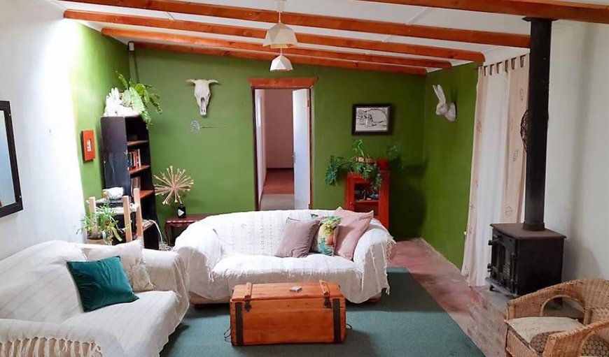 Standard Self-catering Home: Standard Self Catering Home - Lounge