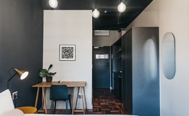Deluxe Stay in Cape Town by CTHA image