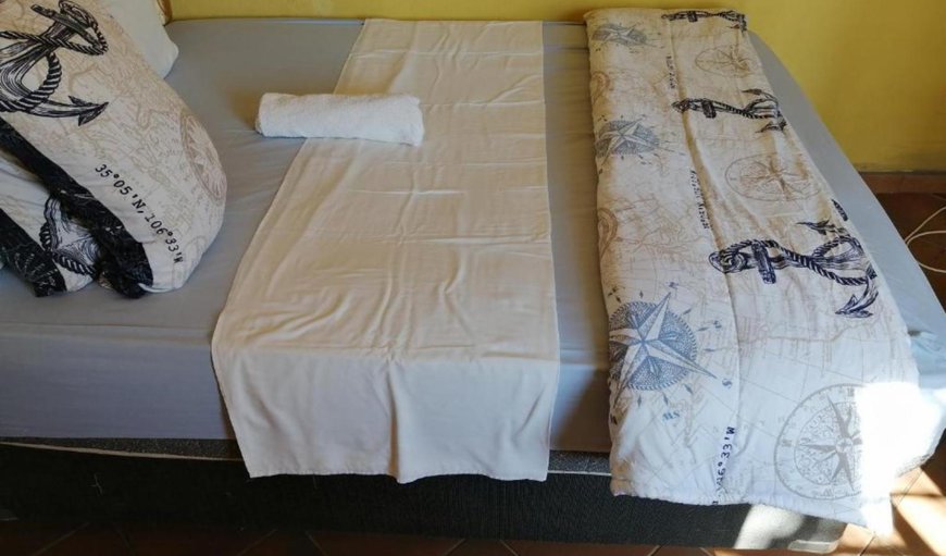 Standard Extra Room: Bed