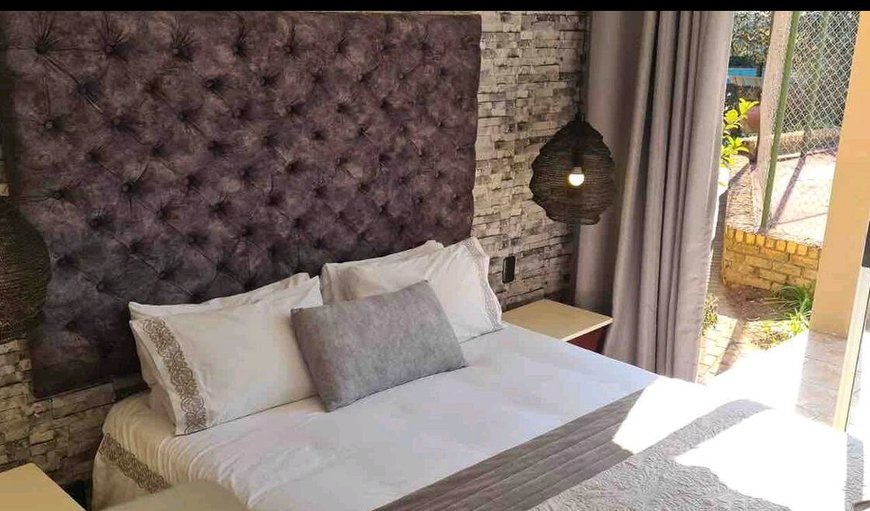 Classic Queen Room with Terrace: “Chic Abode” in the Suburbs bedroom