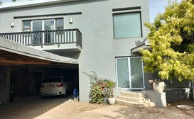 Rose's Place image