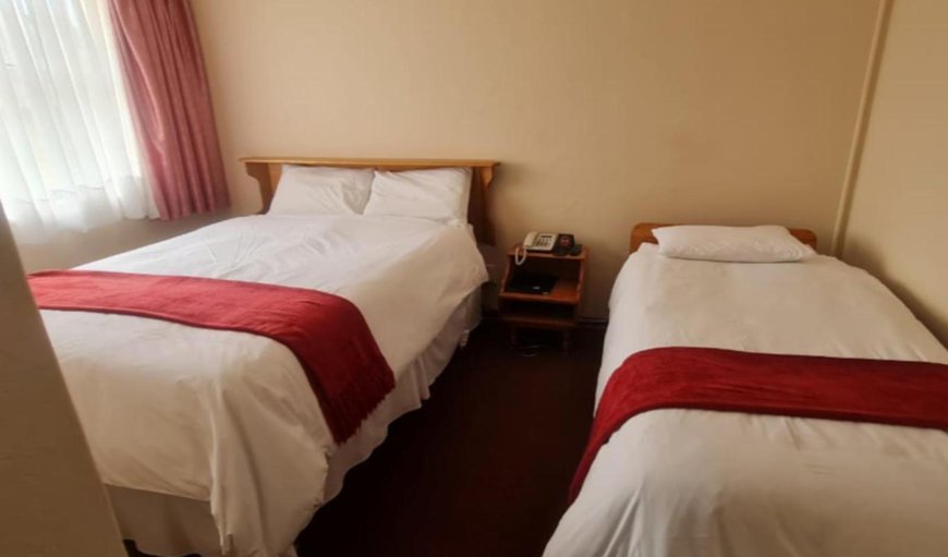 Standard Rooms: Bed