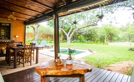 Braai Safaris Lodge image