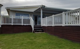 Seagulls Beach House image