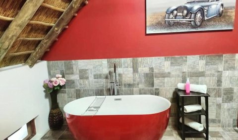Lipizzaner Lodge | Superior Queen Room 4: Bathroom