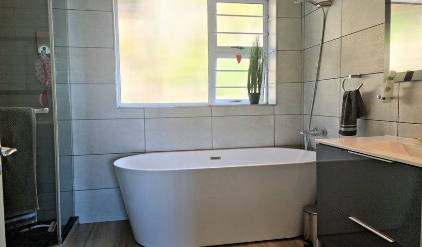 57 Protea *6: Bathroom