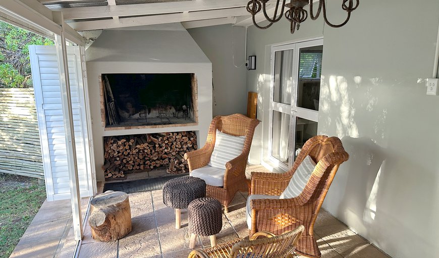 The barbecue area looks out over the garden and can be enclosed with sliding shutters, perfect no matter the weather. The barbecue area looks out over the garden and can be enclosed with sliding shutters, perfect no matter the weather.