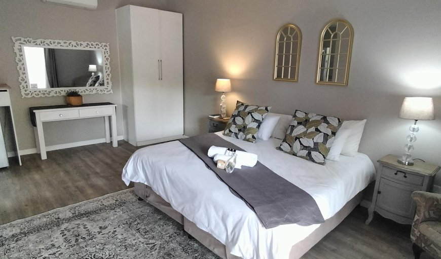 Luxury King Room: Bed