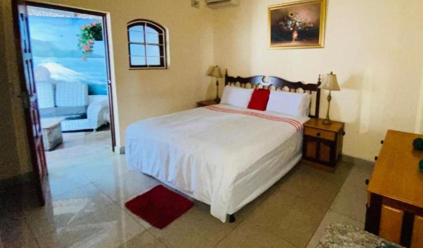 Double Room with bath/shower: Photo of the whole room