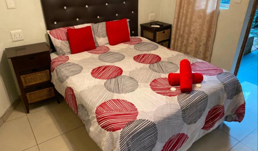 Double room with Shower: Bed