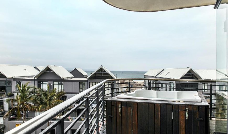 Deluxe Jacuzzi Three Bedroom Apartment with Balcony: Deluxe Jacuzzi Three Bedroom Apartment with Balcony