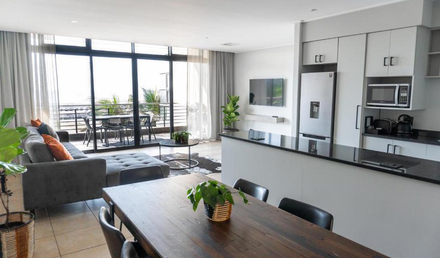 Deluxe Canal View Three Bedroom Apartment with Balcony: Deluxe Canal View Three Bedroom Apartment with Balcony