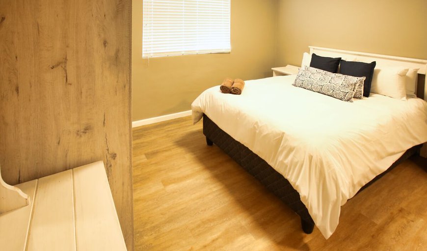 Nivica 64 Lifestyle Living 4 Sleeper: Main Bedroom