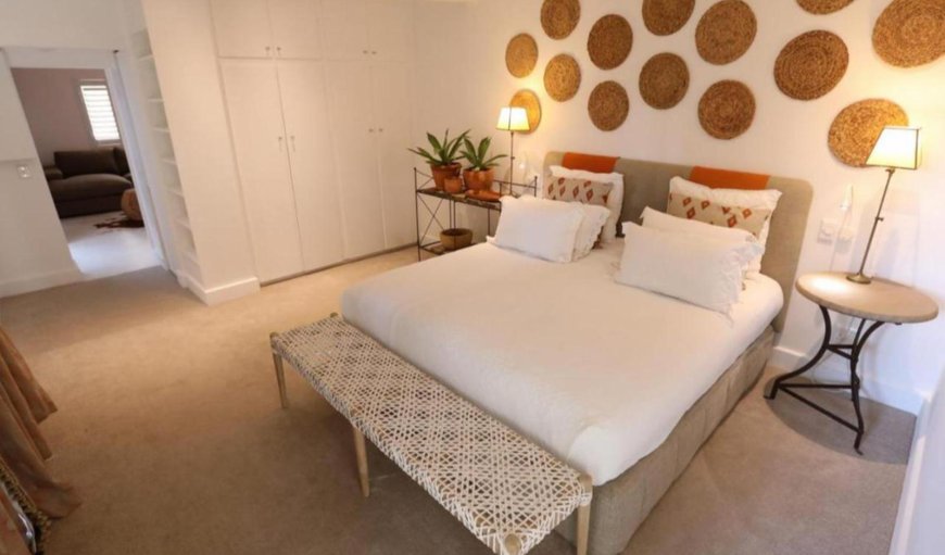 Superior King Suite: Bed