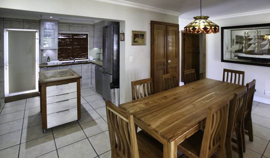 Kitchen w/ dining area