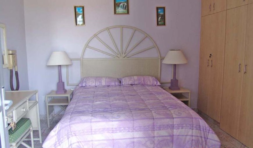 Eagle Cottage: Bedroom with a double bed