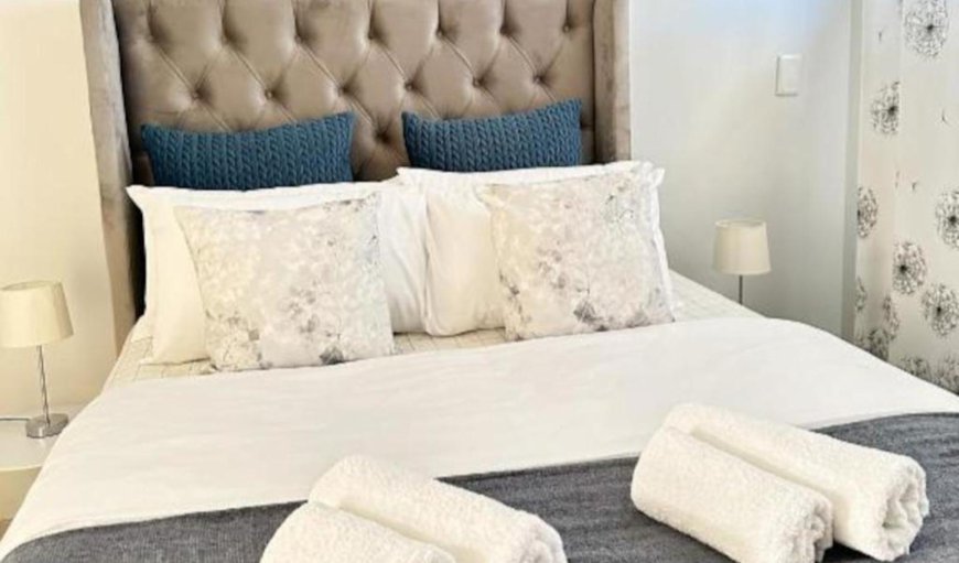 1 Bedroom Apartment: Bed