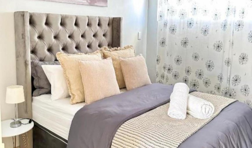 1 Bedroom Apartment: Bed