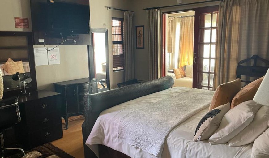 Executive Suite: Photo of the whole room