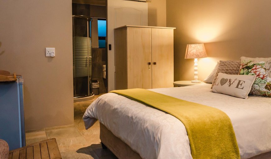 Couples room: Bed
