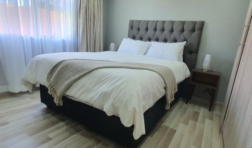 Log Cabin: Bed