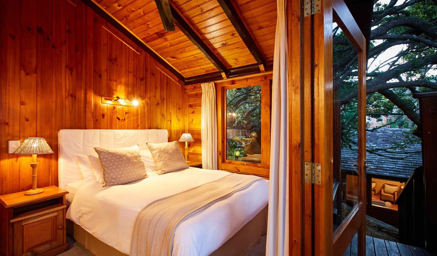 Hillside Chalet: Main bedroom