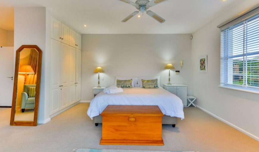Lookout Room: Bed