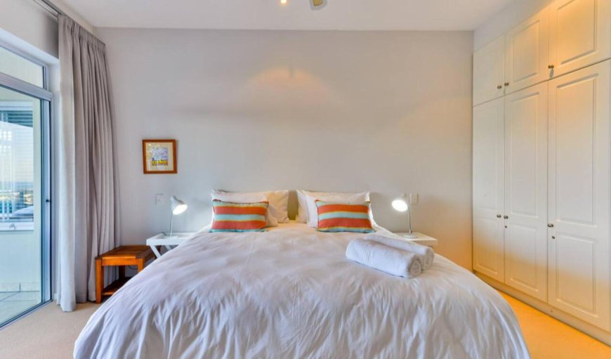Tidal Room: Bed