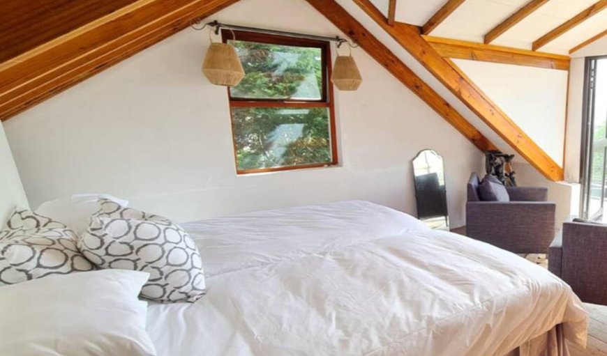 Luxury Self-catering Beach House: Bed