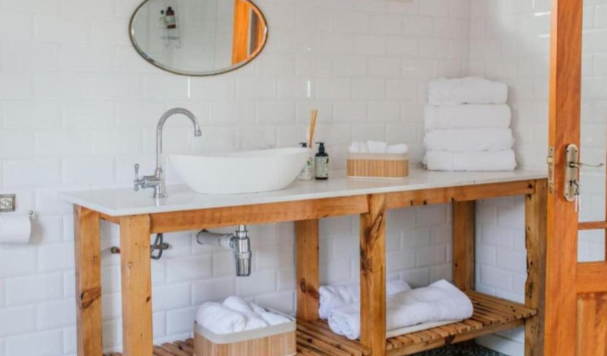 Self-catering Luxury Cottage: Bathroom