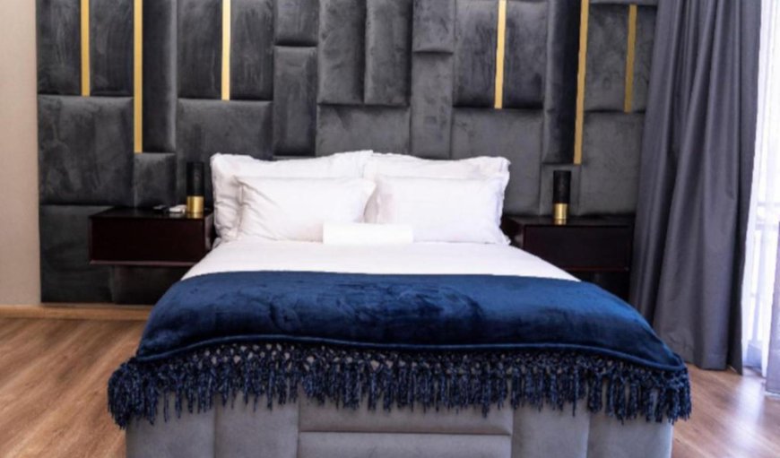 Standard Room: Bed