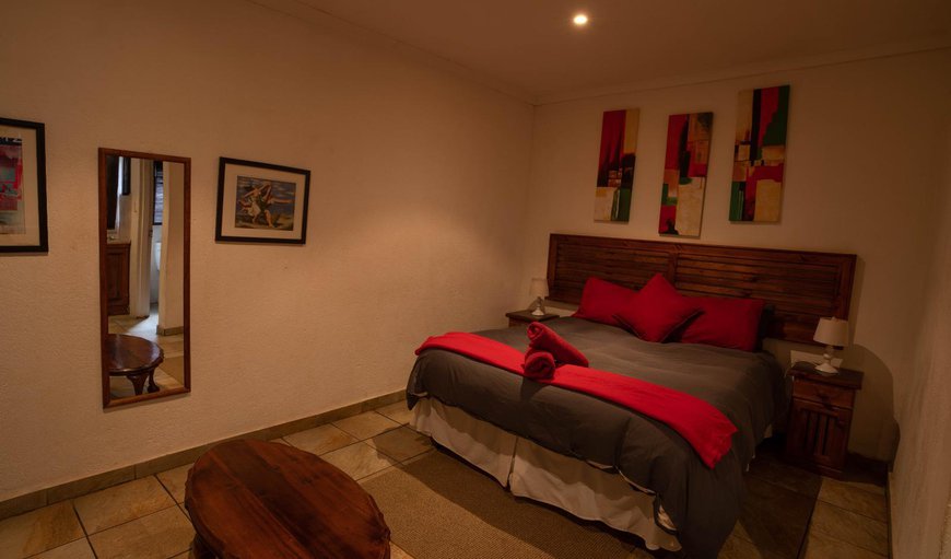 Unit 9 Self-Catering Double Room: Bed
