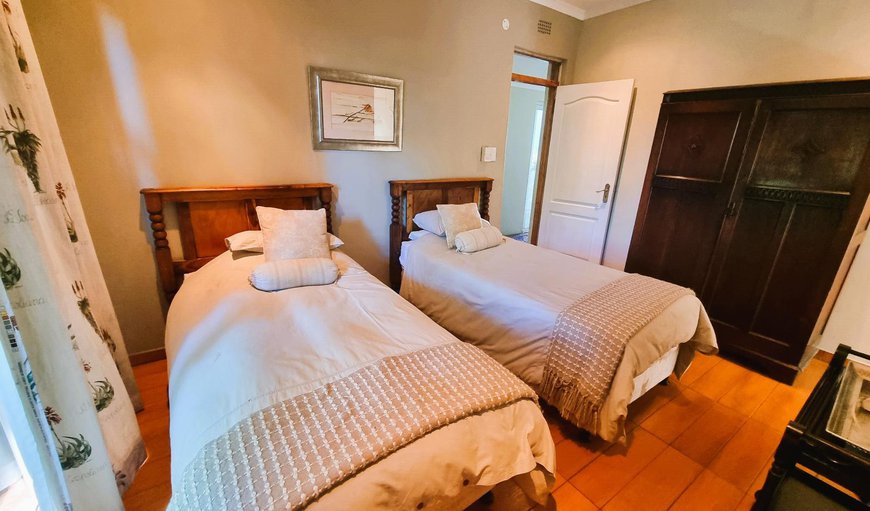 Standard Double Room with En Suite: Bed