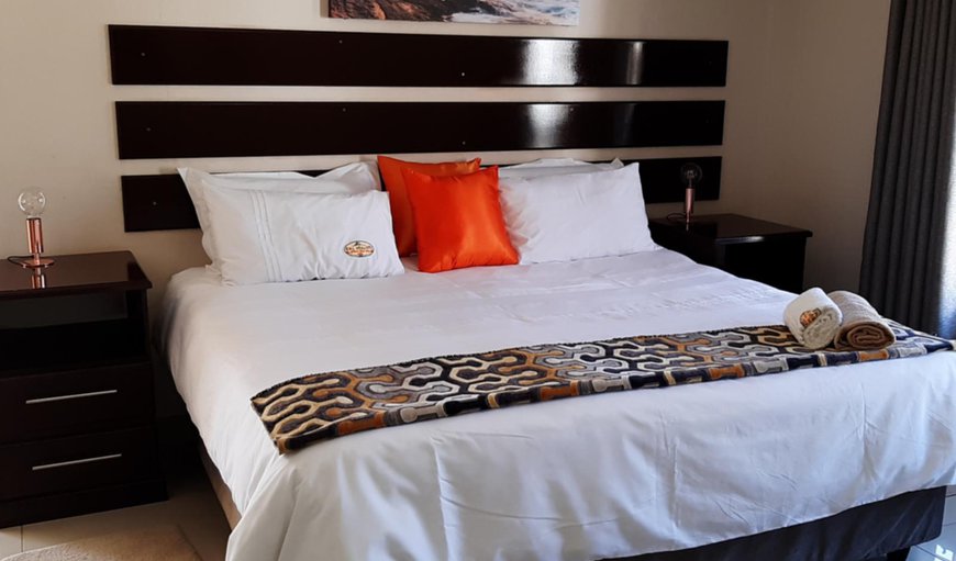 Standard King Rooms: Bed